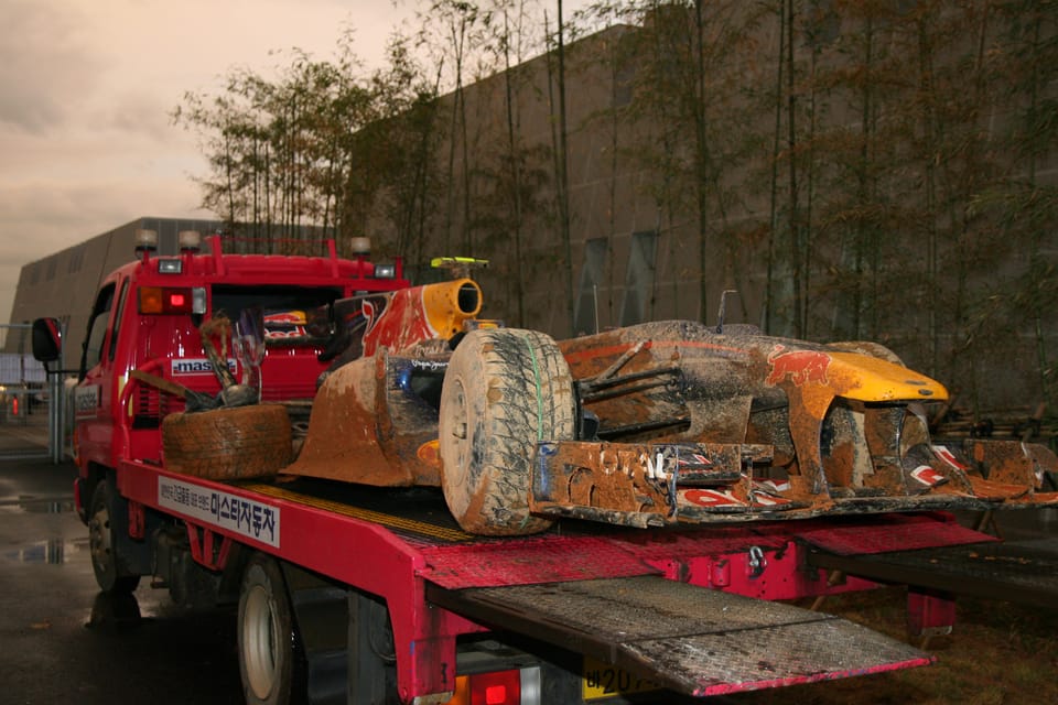 Why Piastri’s 2025 title fight feels hauntingly familiar